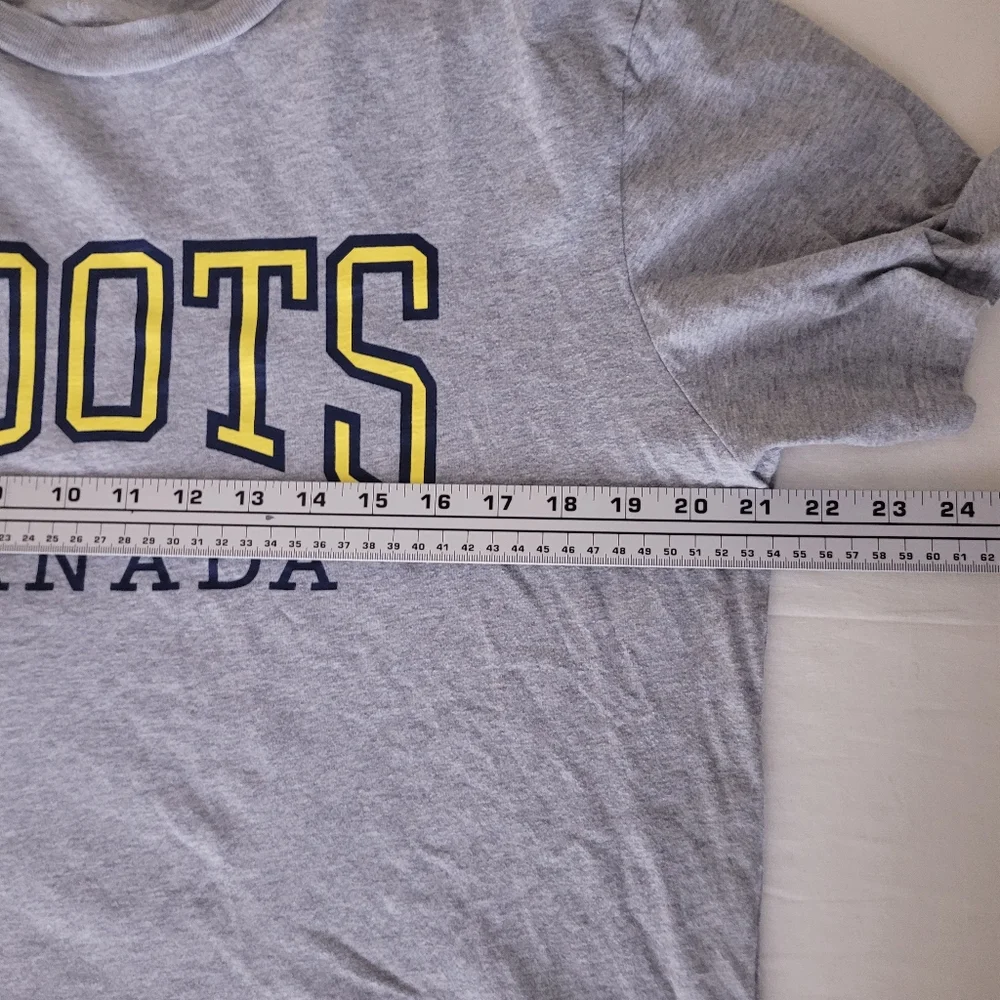 Roots Canada Mens L Gray Graphic Print T-Shirt Varsity Casual Athleisure Classic